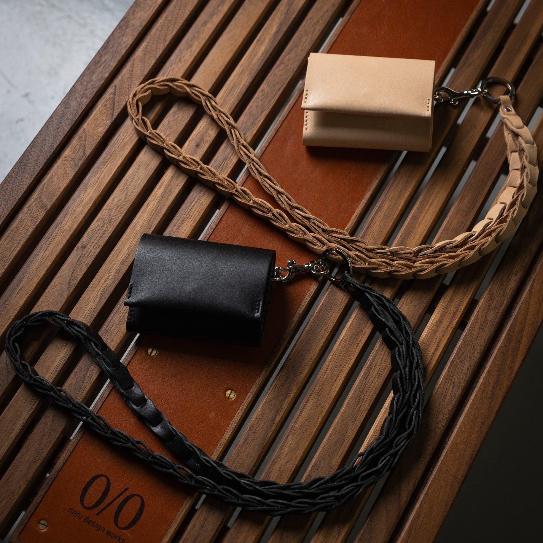 Leather mini wallet – LOG