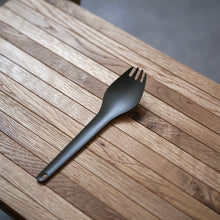 画像をギャラリービューアに読み込む, HOVERLIGHT SPORK Gray ダイニーマケース付き(白)