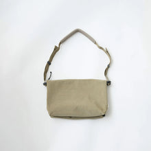 画像をギャラリービューアに読み込む, FD Pouch M
