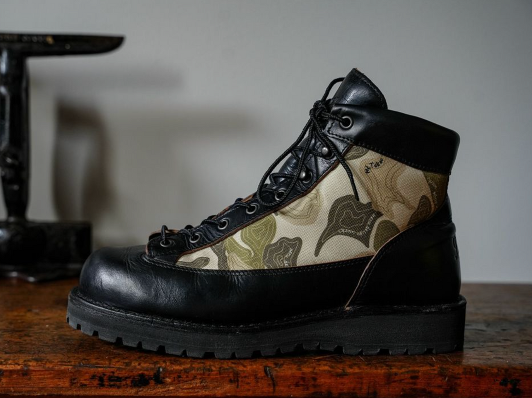 Danner × nerudesignworks TOPOカモver Black – LOG Danner × nerudesignworks TOPOカモver Black – LOG