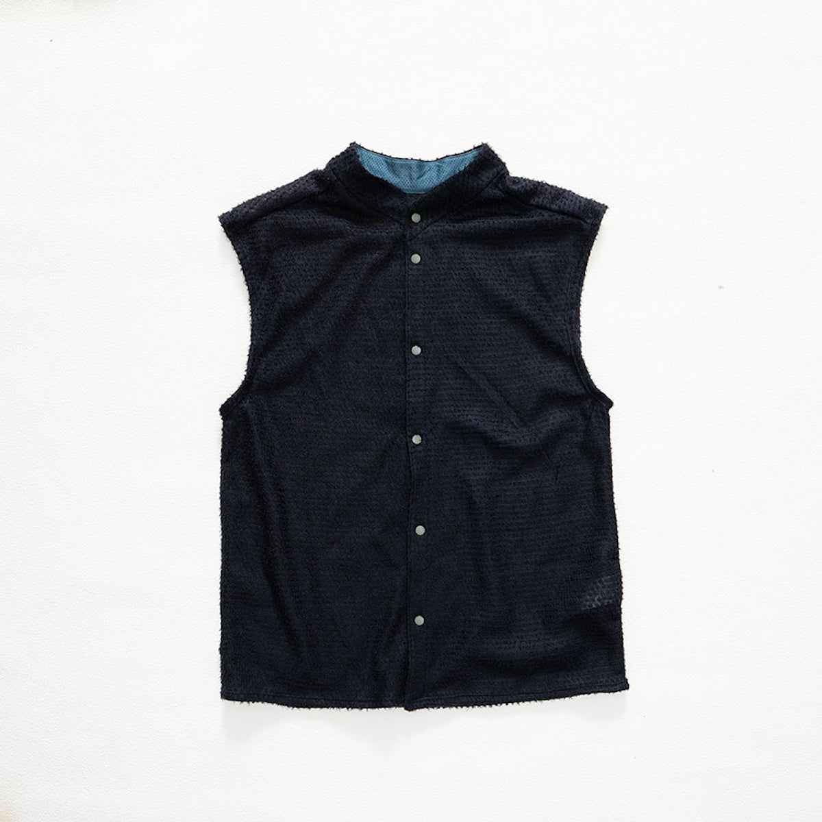 Bear Vest 60 Salute Blue – LOG
