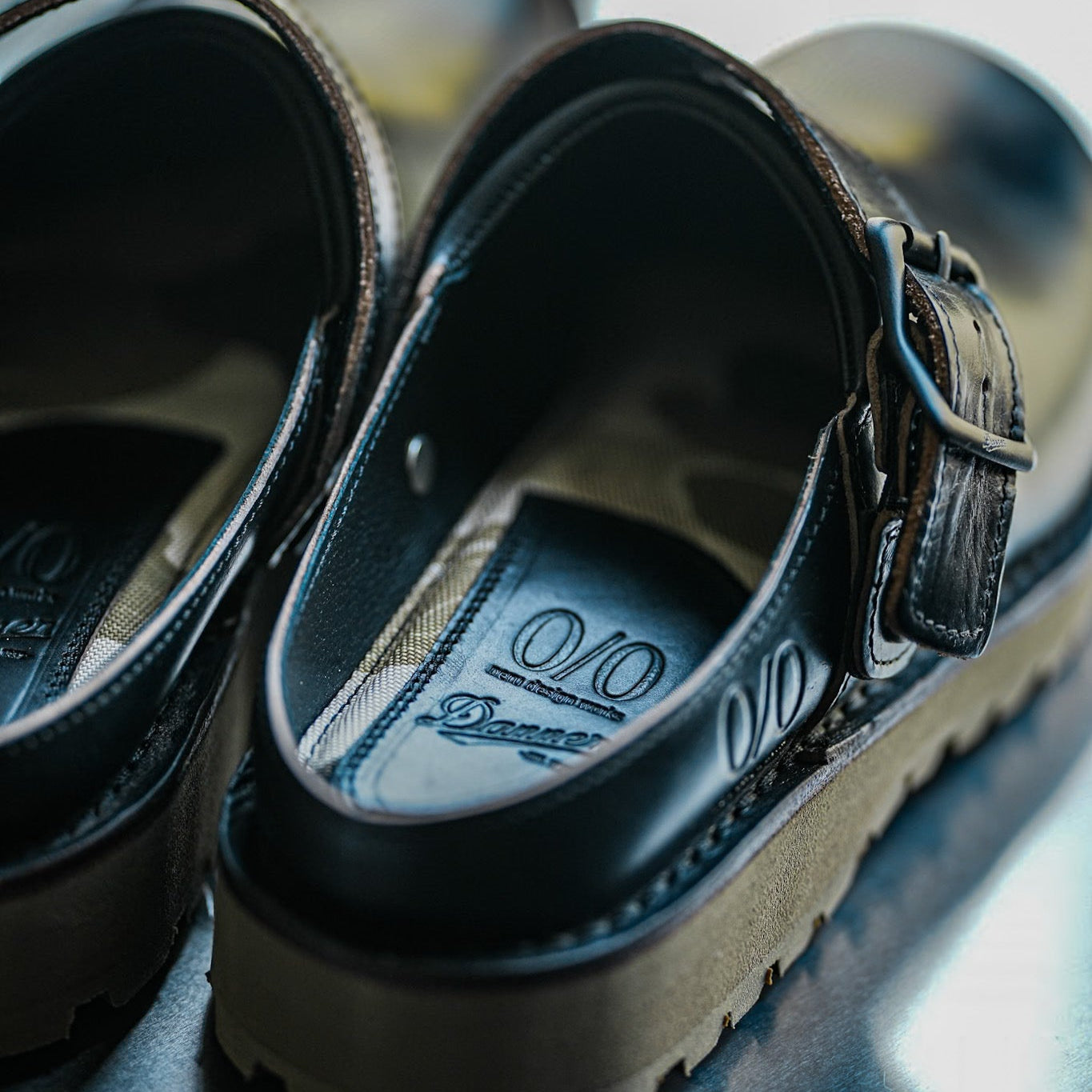 CLOG SANDAL neru ver