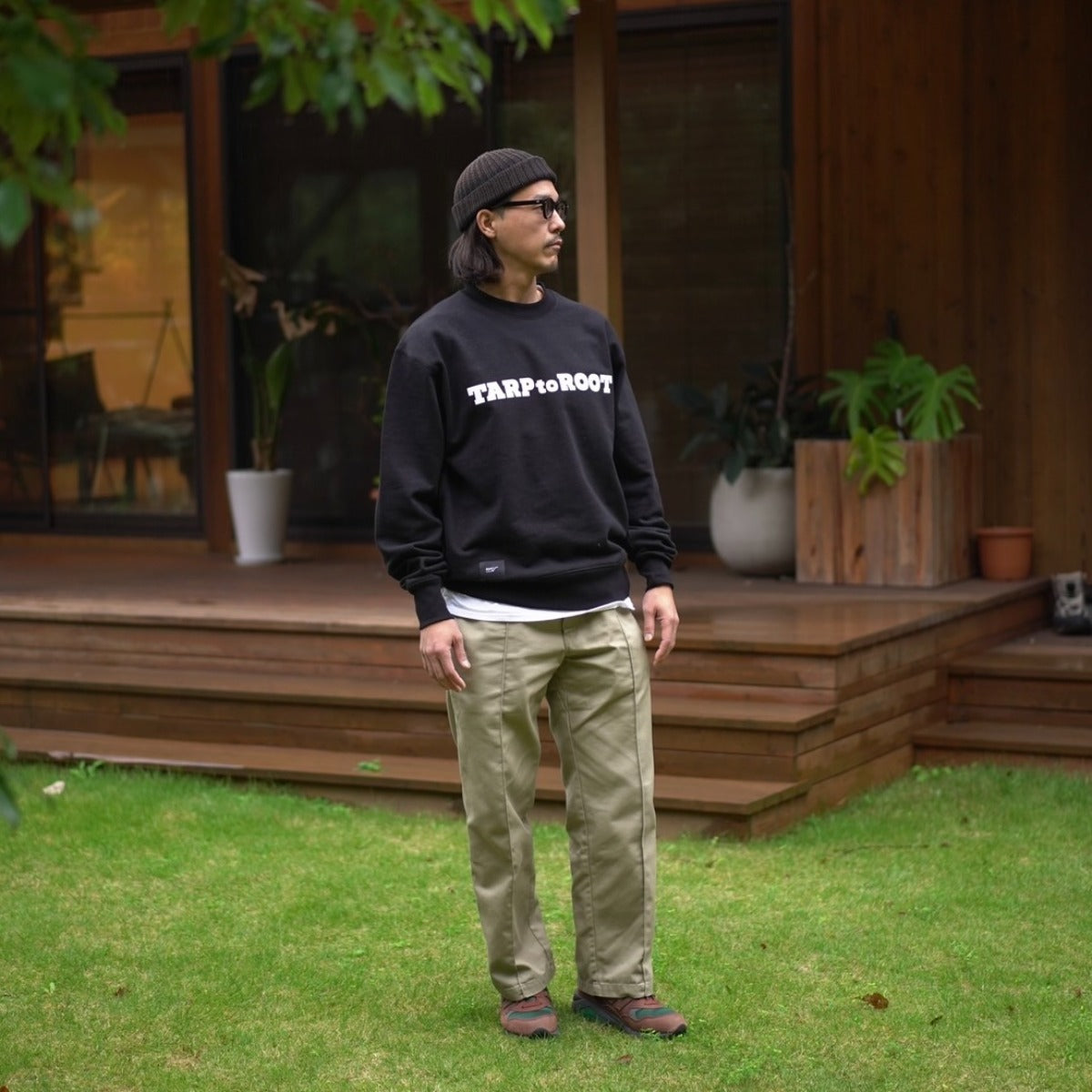 PLAY UTILITY BACK POCKET Logo Crewneck Sweat TARPtoTARP – LOG