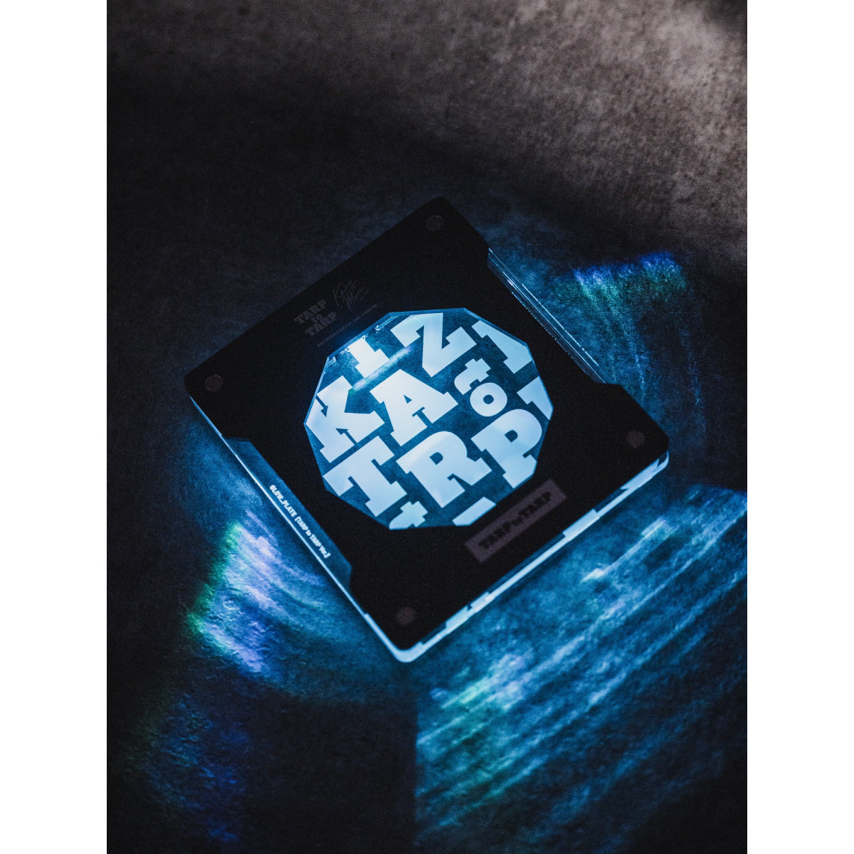 人気ブランドからコーディネートを探す お一人様一点まで】KAZETOMORI Gray ver. TARPtoTARP PLATE GLOW バーベキュー・調理用品