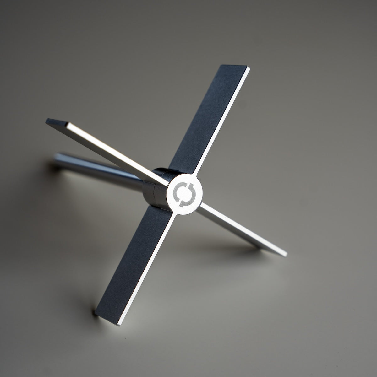 ROVE TROUPE CROSS BASE – LOG