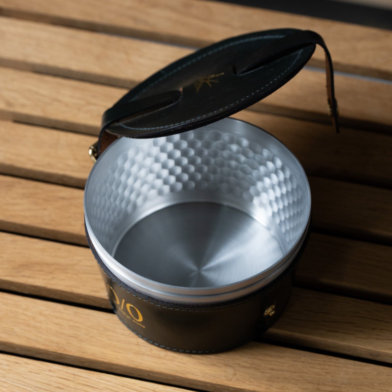 neru design works Alu bowl – LOG