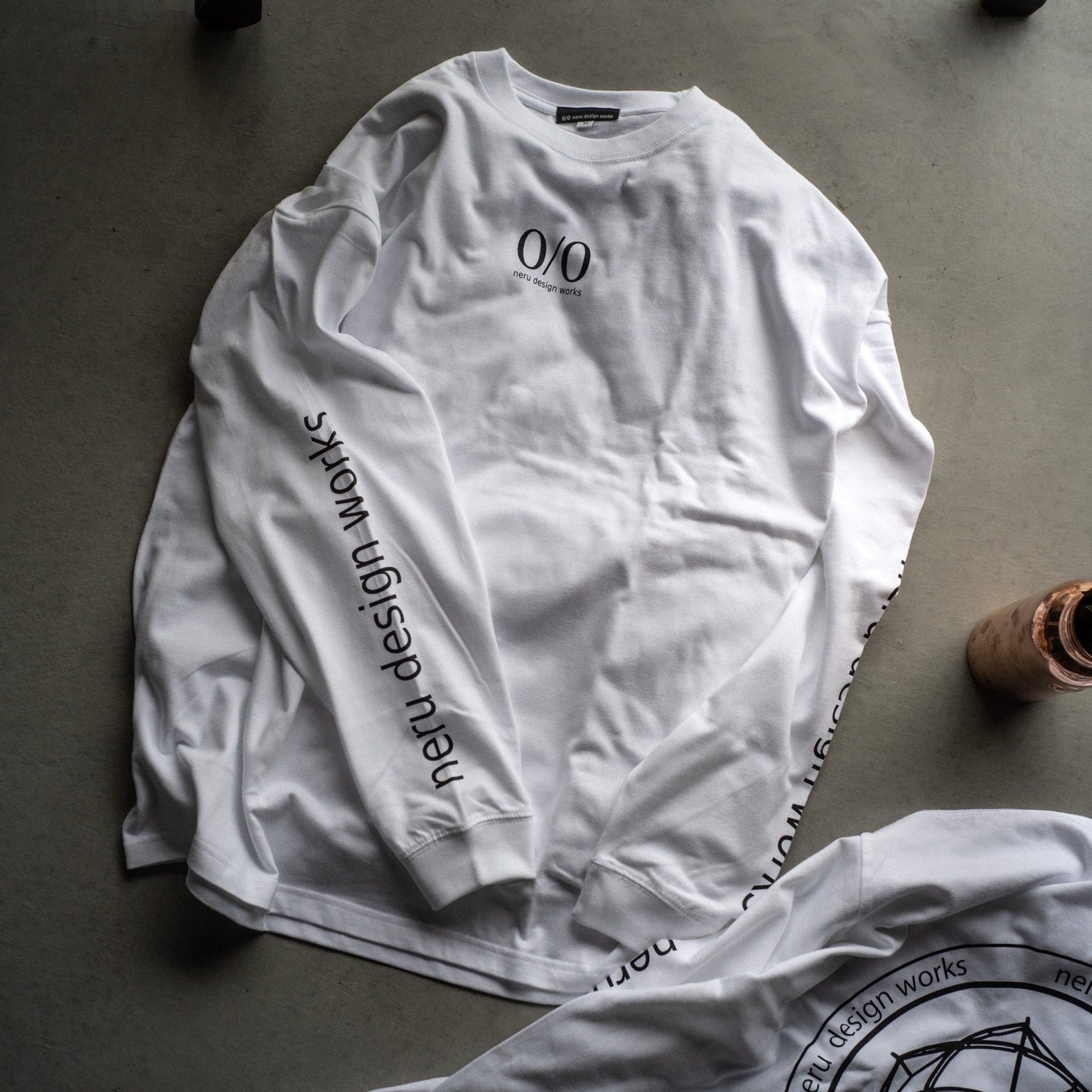 cave ロングTシャツ – LOG