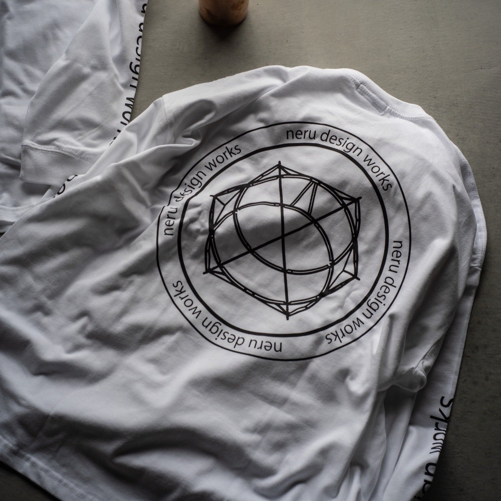 cave ロングTシャツ – LOG
