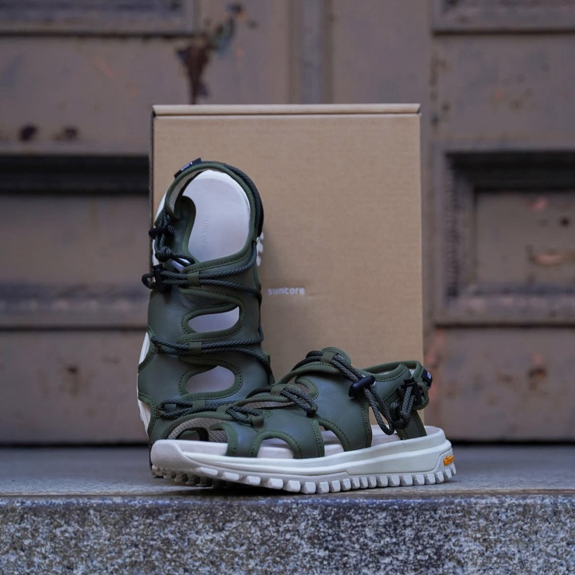 SUNCORE レザーサンダル GREEN LOG別注