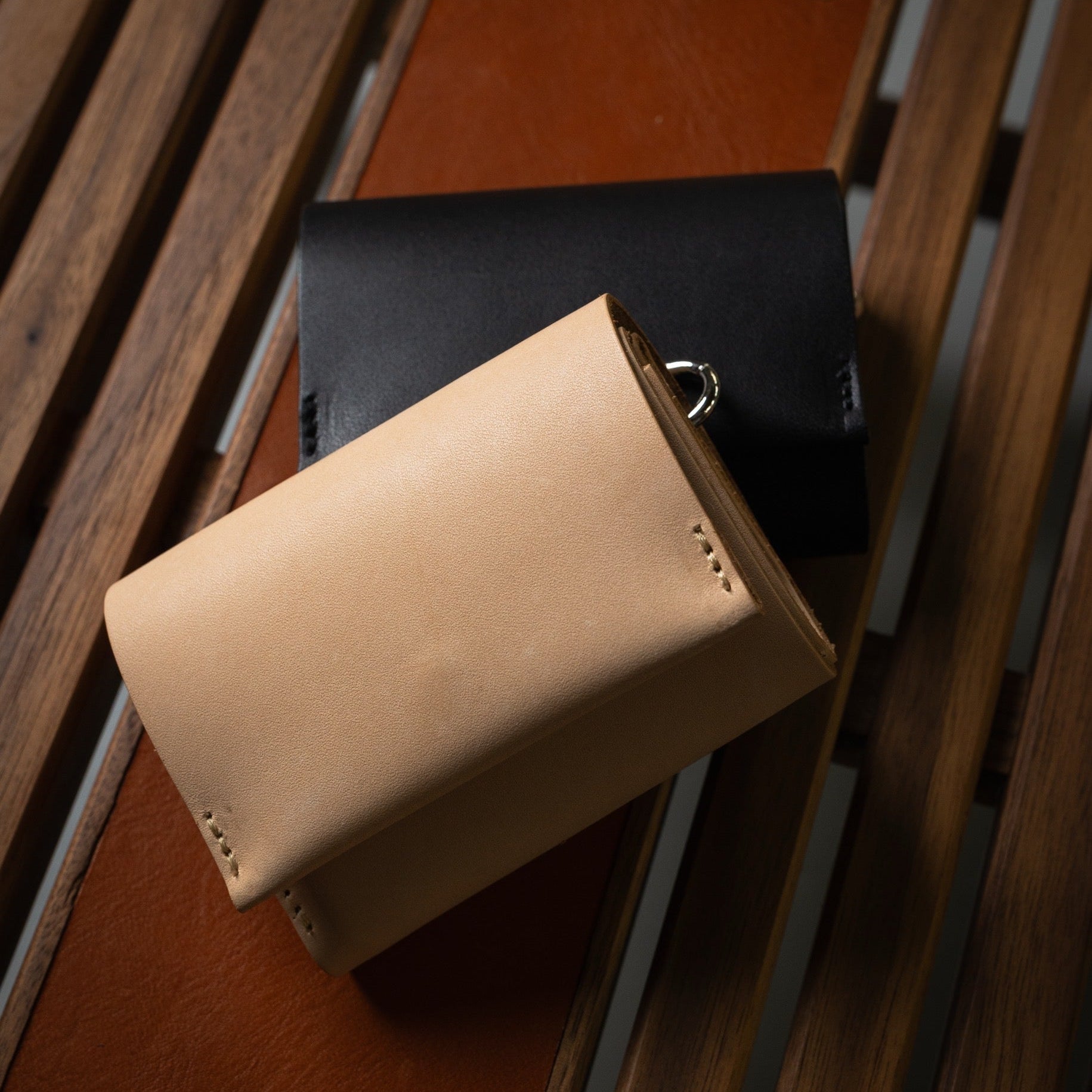 Leather mini wallet – LOG
