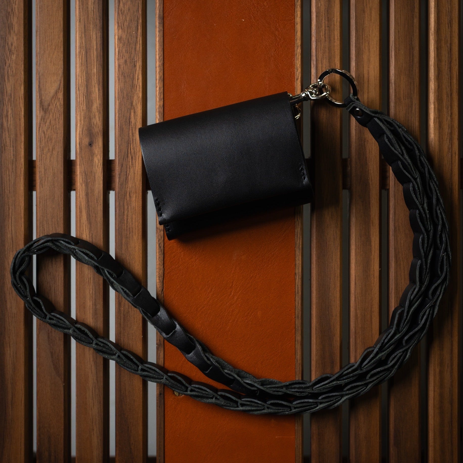 Leather mini wallet – LOG