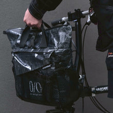 画像をギャラリービューアに読み込む, neru design works × HARDMADE®  BROMPTONフロントバッグ
