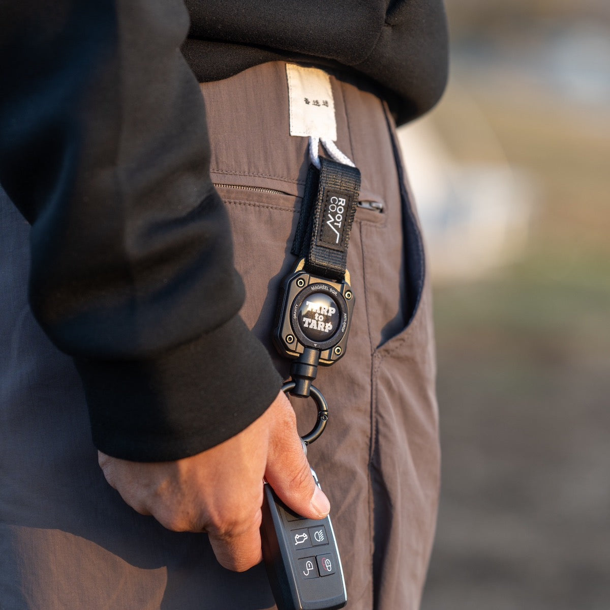 Root.co GRAVITY MAG REEL SQR TARPtoTARP ver. – LOG