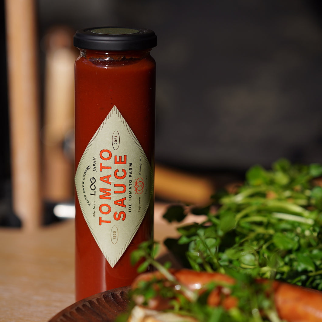 food over ground  TOMATO SAUCE