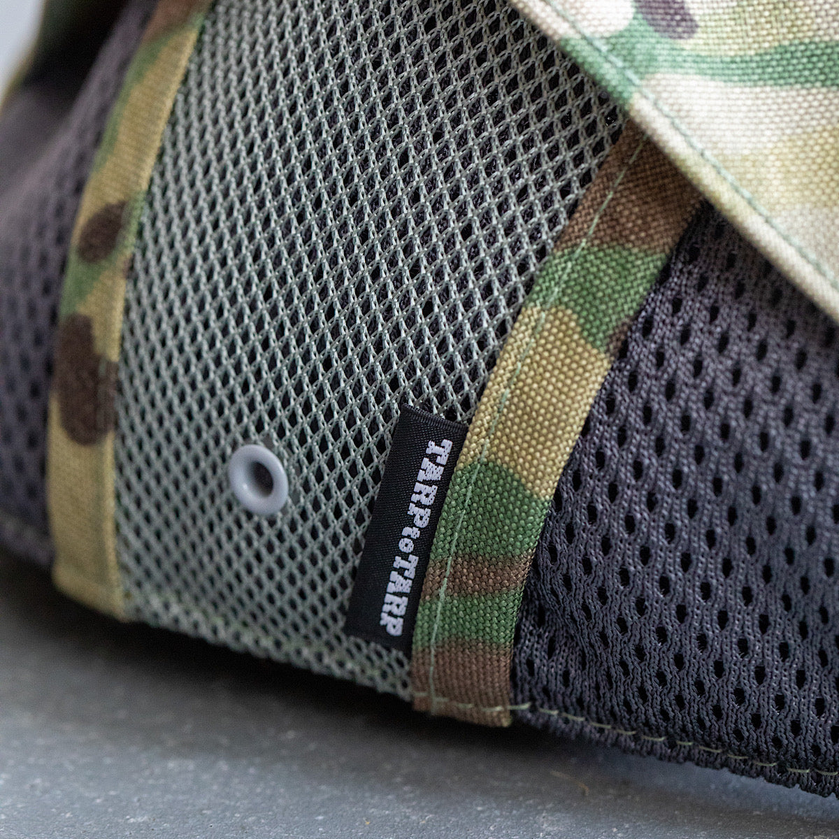 tarp to tarp ・Cross Base Cap ブラックマルチカム Core Tarps 4 ft. x 10 ft. Polyethylene Heavy Duty Mesh Tarp